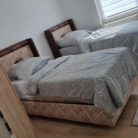 Ferienwohnung Balkan Erfurt Buitenkant foto