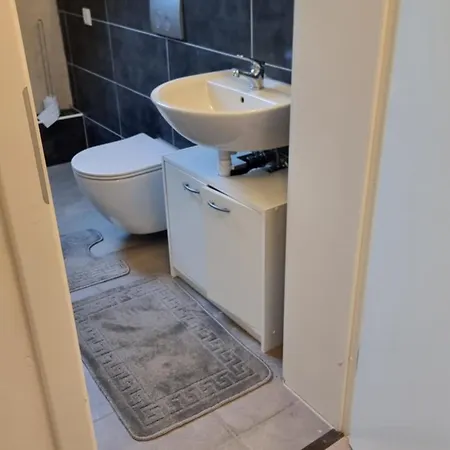 Ferienwohnung Balkan Erfurt Buitenkant foto