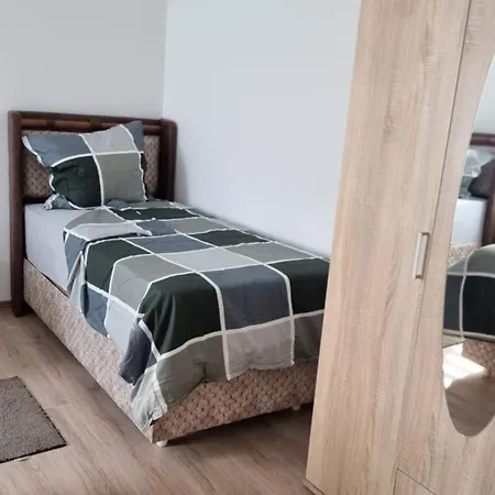 Ferienwohnung Balkan Erfurt Buitenkant foto